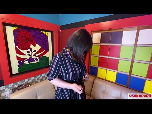 ❤️ Mrembo wa Kijapani mwenye matiti makubwa anapiga punyeto kwa kutumia midoli ya ngono na anakuwa na mshindo. Anazungumza katika mahojiano kuhusu uzoefu wake wa kutisha. Matiti makubwa na pussy yenye nywele ikiomboleza kwa sauti kubwa. Osakaporn Pono ❌❤